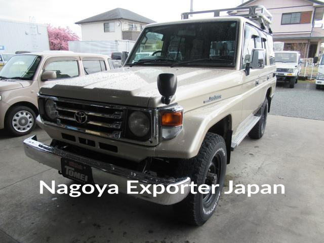 TOYOTA LAND CRUISER 70