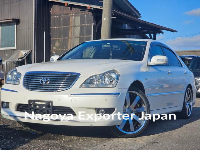 TOYOTA CROWN MAJESTA