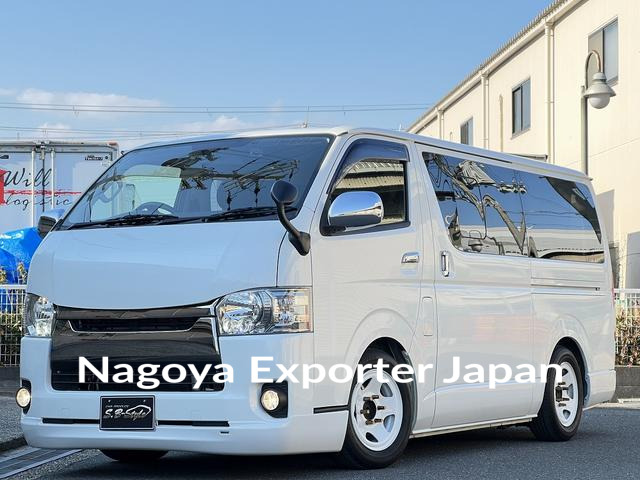 TOYOTA HIACE VAN