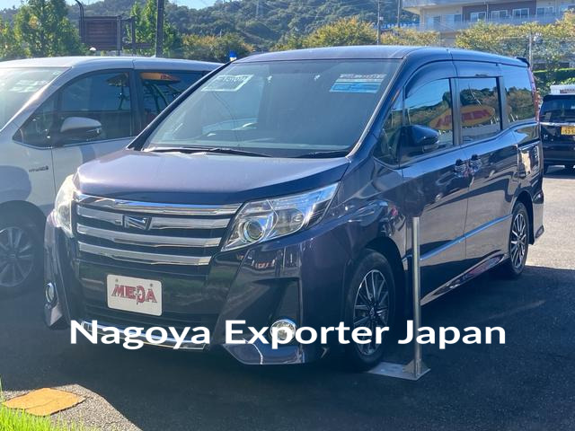 TOYOTA NOAH