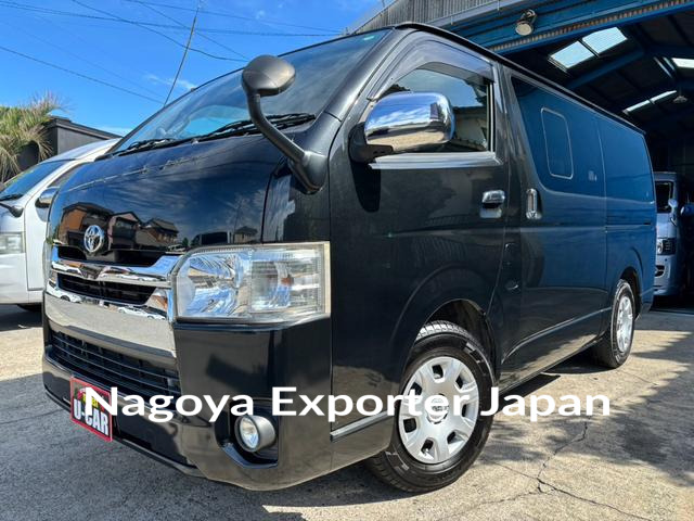 TOYOTA HIACE VAN