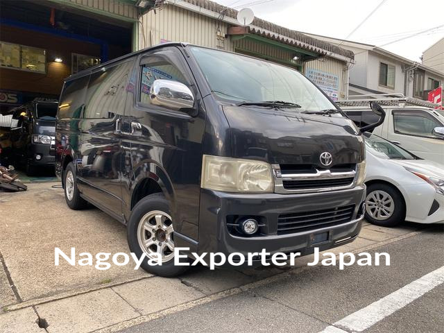 TOYOTA HIACE VAN