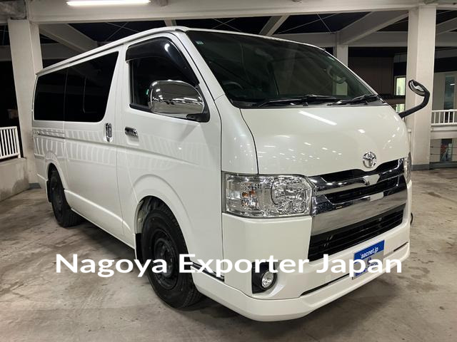 TOYOTA HIACE VAN