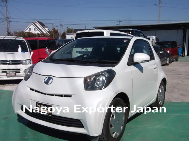 TOYOTA IQ