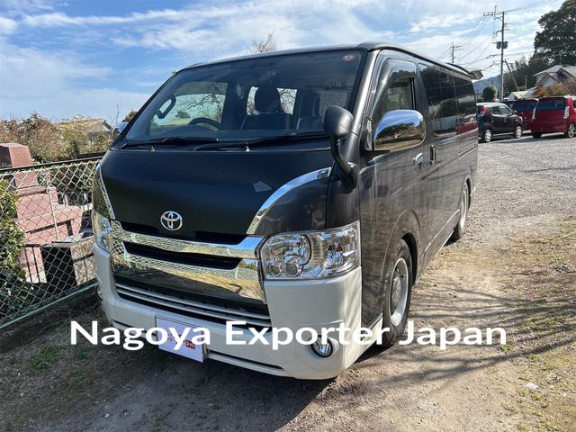 TOYOTA HIACE VAN
