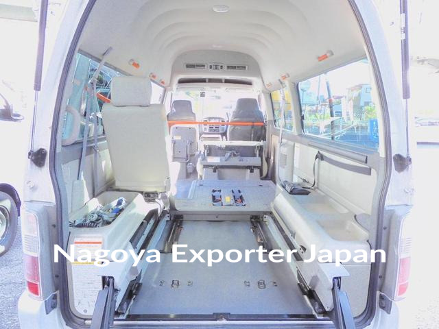 NISSAN CARAVAN BUS
