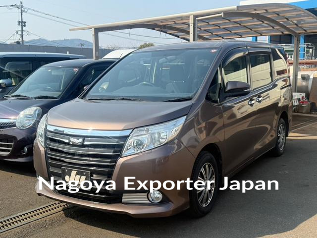 TOYOTA NOAH