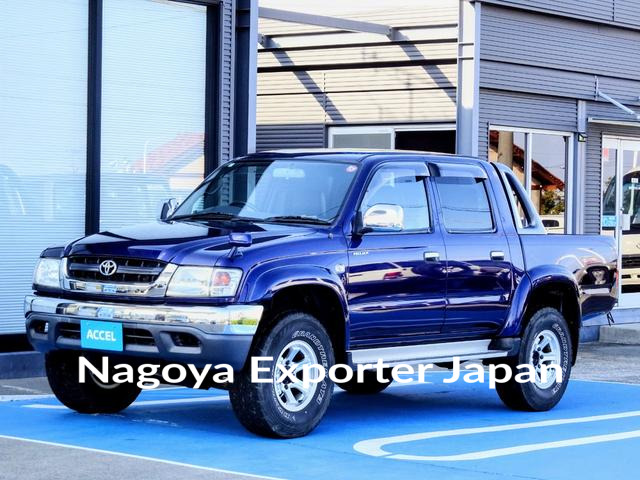 TOYOTA HILUX SPORTS PICK UP