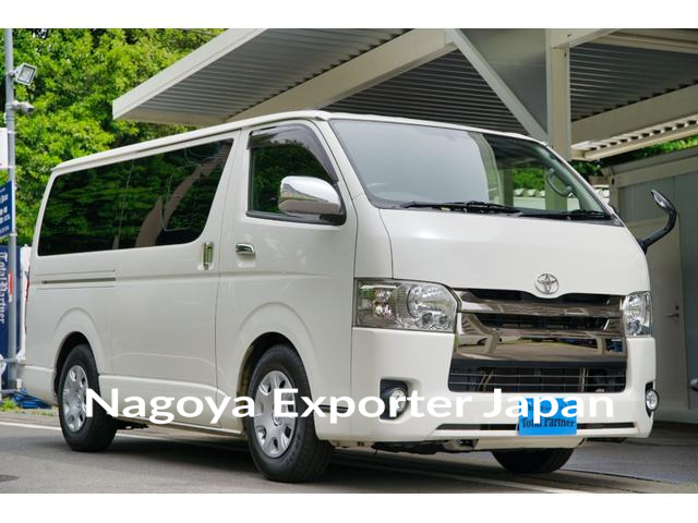 TOYOTA HIACE VAN