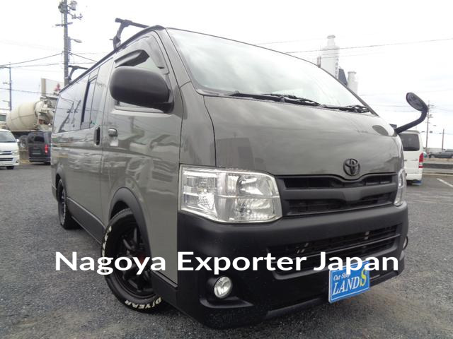 TOYOTA HIACE VAN