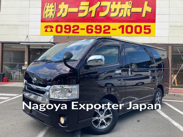 TOYOTA HIACE VAN
