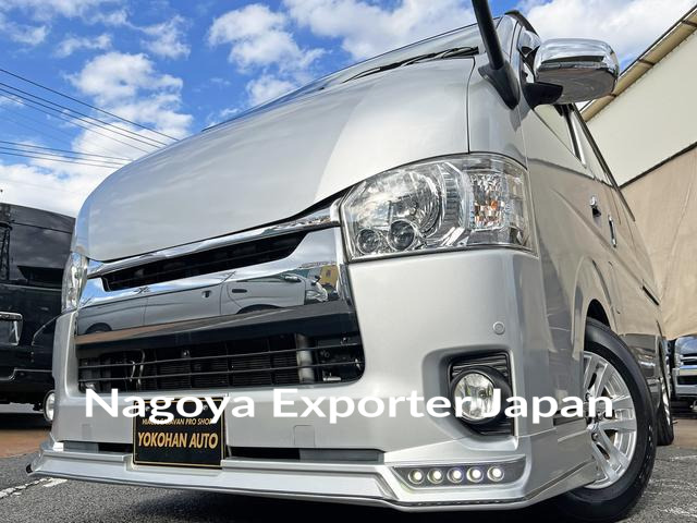 TOYOTA HIACE VAN