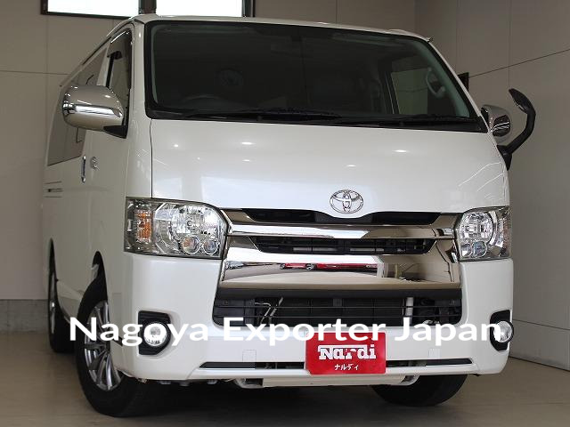 TOYOTA HIACE VAN