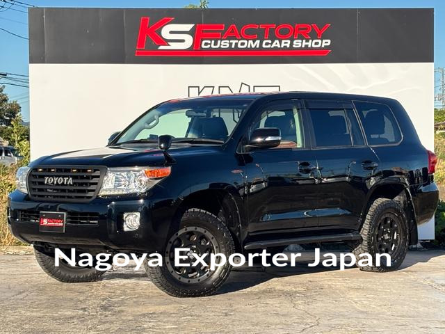 TOYOTA LAND CRUISER
