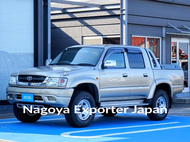 TOYOTA HILUX SPORTS PICK UP