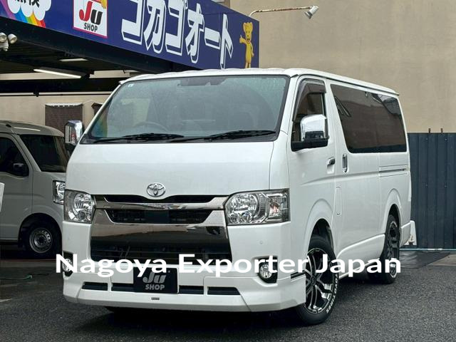 TOYOTA HIACE VAN