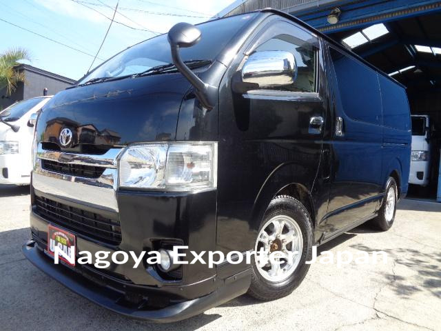 TOYOTA HIACE VAN
