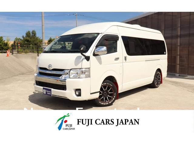TOYOTA HIACE VAN