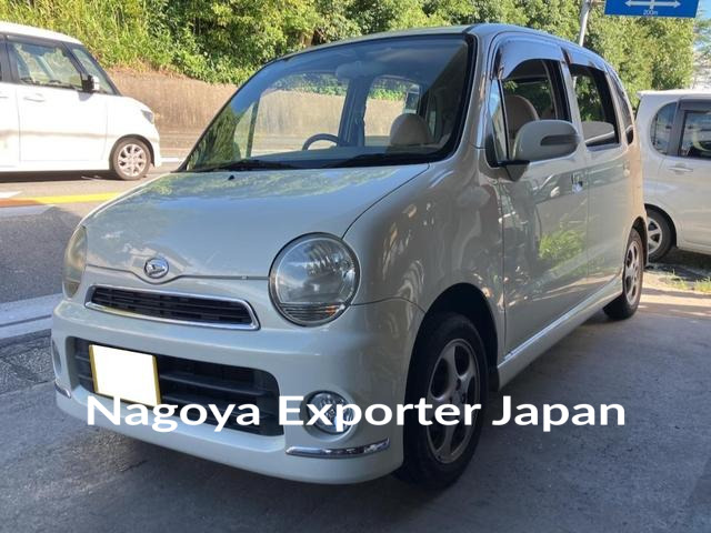 DAIHATSU MOVE LATTE