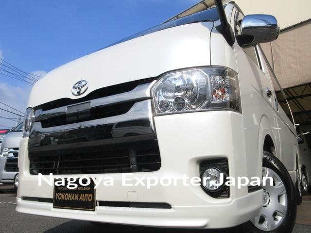 TOYOTA HIACE VAN