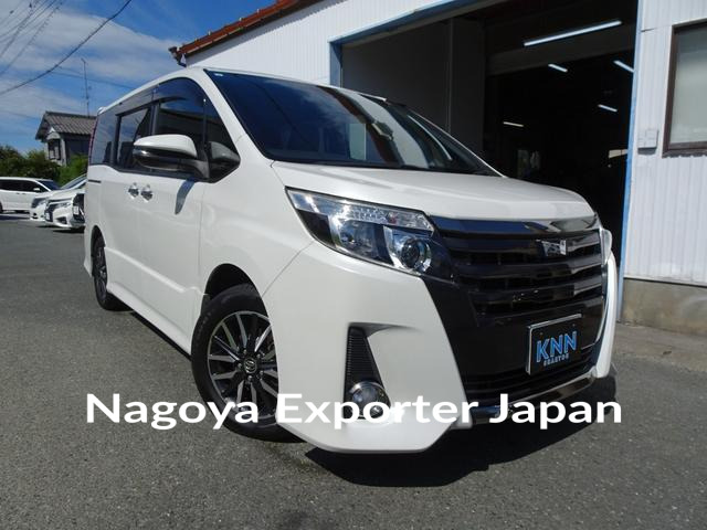 TOYOTA NOAH
