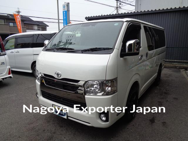TOYOTA HIACE VAN