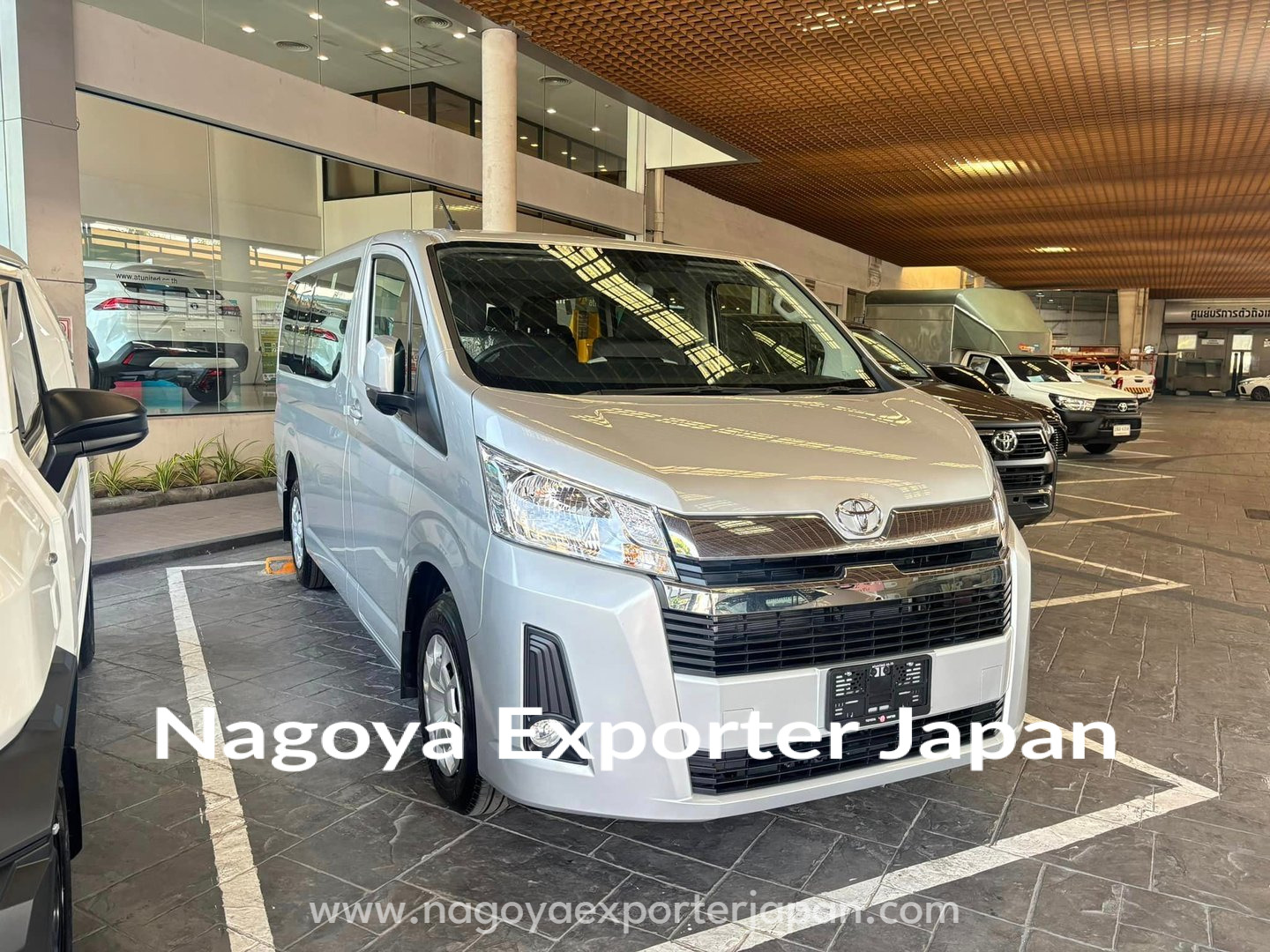 TOYOTA HIACE GL