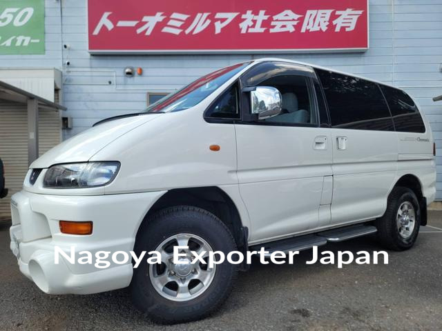 MITSUBISHI DELICA SPACE GEAR