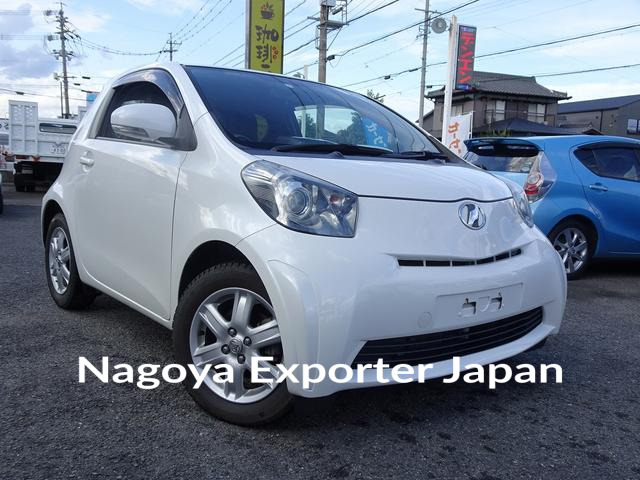 TOYOTA IQ
