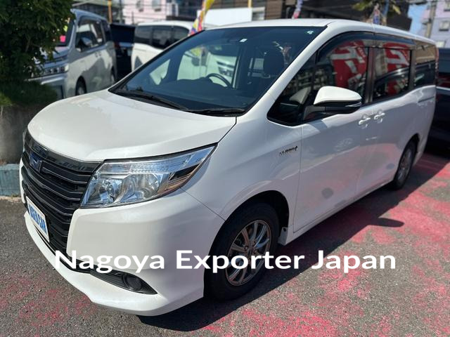 TOYOTA NOAH