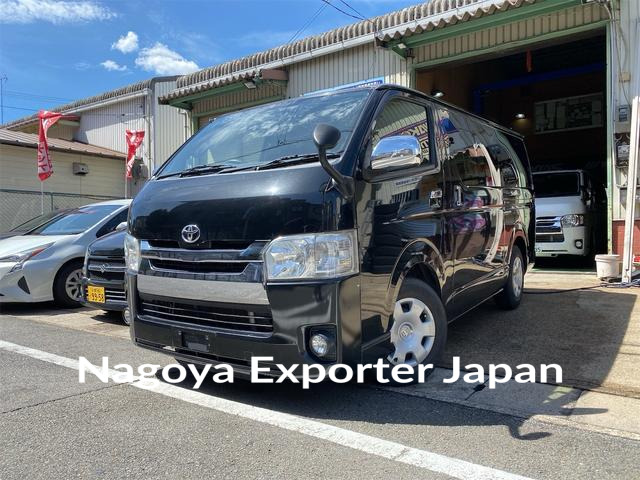 TOYOTA HIACE VAN
