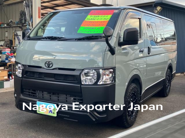 TOYOTA HIACE VAN