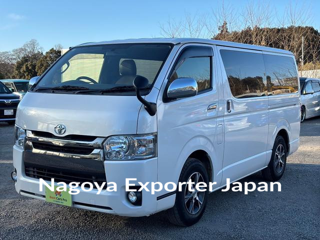TOYOTA HIACE VAN