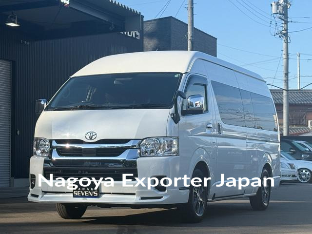 TOYOTA HIACE WAGON