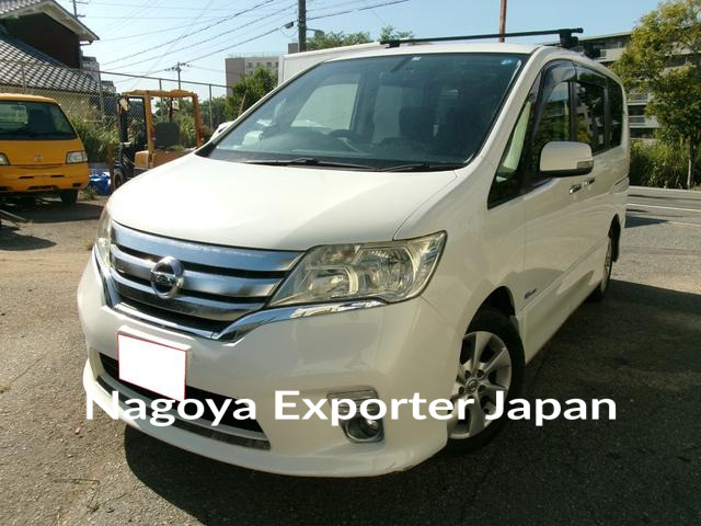 NISSAN SERENA