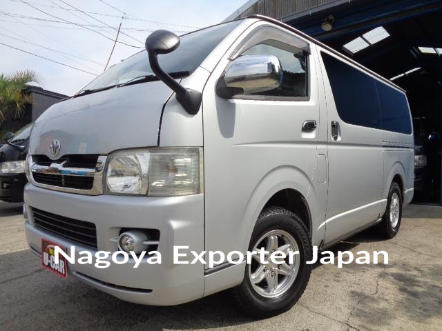 TOYOTA HIACE VAN