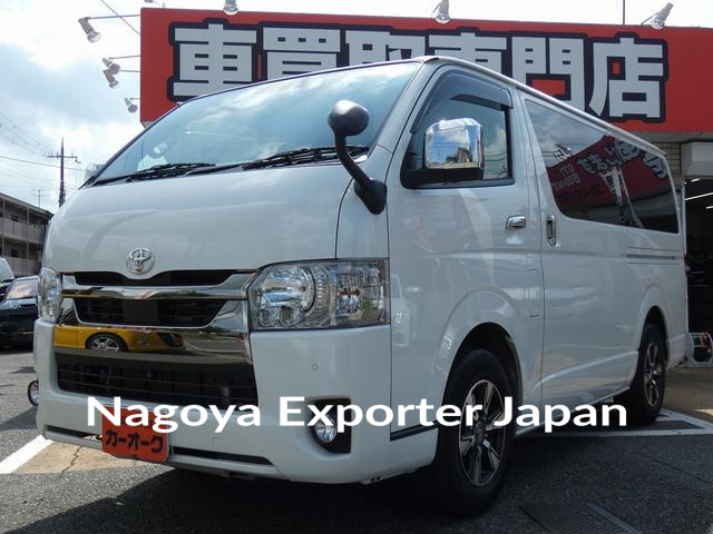TOYOTA HIACE VAN