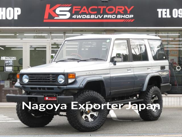 TOYOTA LAND CRUISER 70