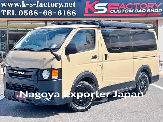 TOYOTA HIACE VAN