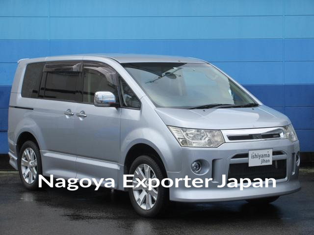 MITSUBISHI DELICA D:5