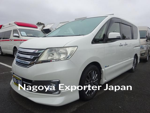 NISSAN SERENA