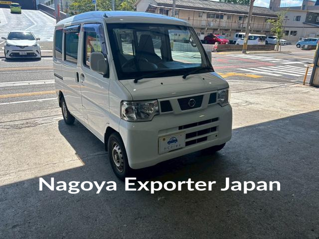 NISSAN NV100CLIPPER VAN