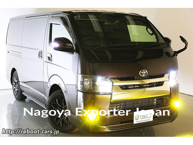 TOYOTA HIACE VAN