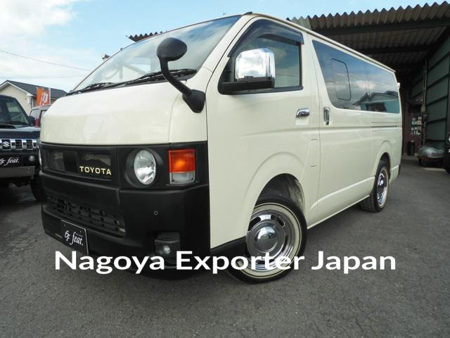 TOYOTA HIACE VAN
