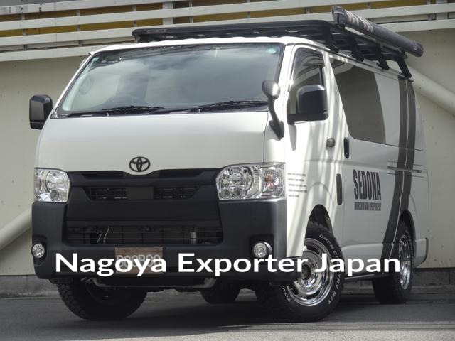 TOYOTA HIACE VAN