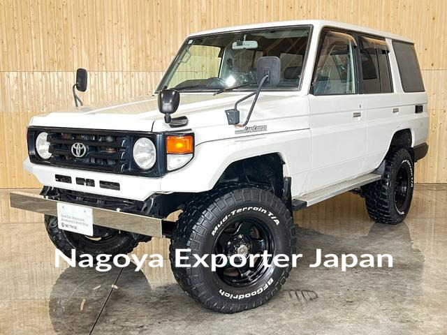 TOYOTA LAND CRUISER 70