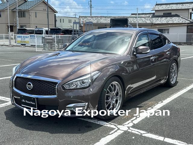 NISSAN FUGA