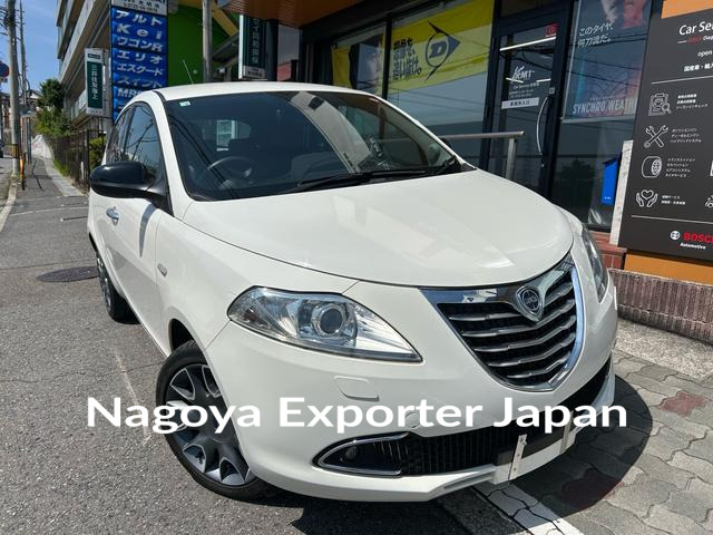 CHRYSLER CHRYSLER YPSILON