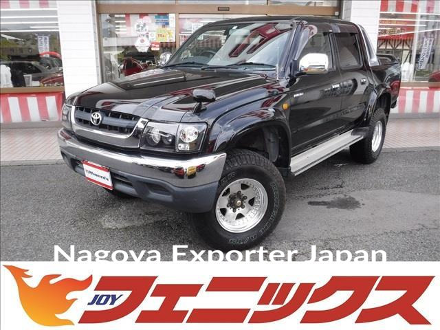 TOYOTA HILUX SPORTS PICK UP