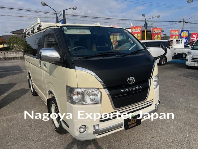 TOYOTA HIACE VAN